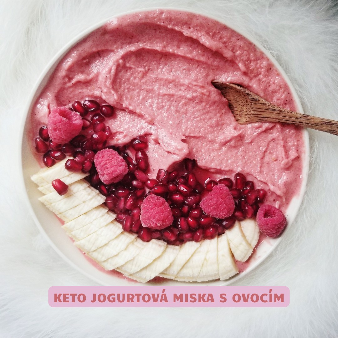 keto jogurt s ovocim
